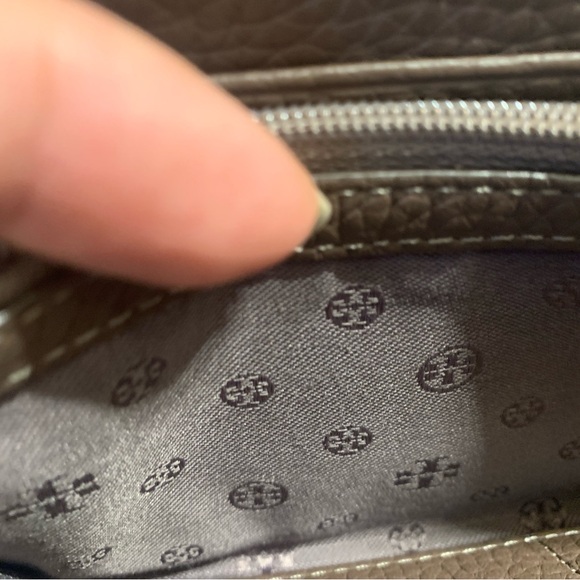 Tory Burch large leather wallet - Picture 8 of 9